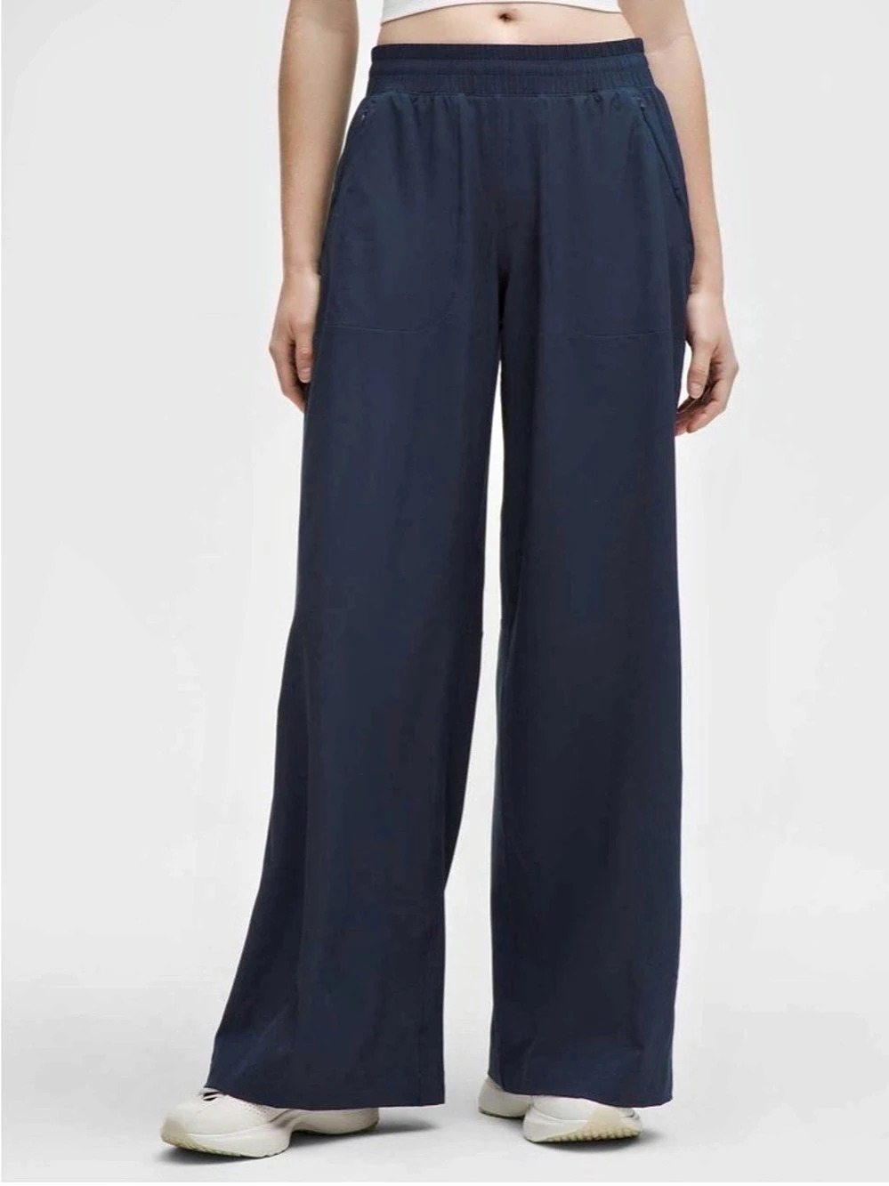 Lululemon Lululemon Swift Mid-Rise Wide-Leg Pant in Club Blue